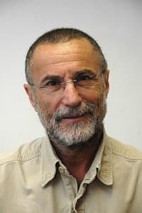 Yossi Melman in The Spy Who Fell to Earth