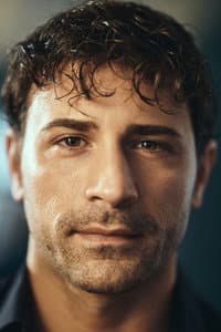 Kem Hassan in Legends