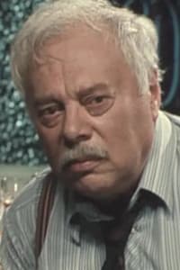 Mikhail Lvov in Дачная поездка сержанта Цыбули