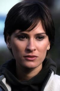 Heidi Lenhart in Crocodile 2: Death Roll