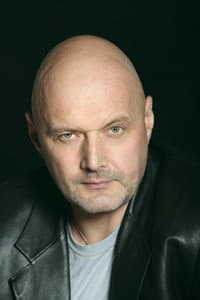 Dmitriy Artaev in Бехолдер