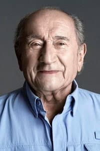 Luis Alarcón in La gravedad del púgil