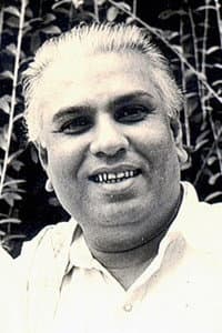 M. G. Chakrapani in Nalla Theerpu