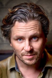 Sverrir Gudnason in Skytten