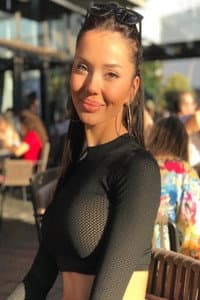 Cansu Taşkın in (Q)üfür