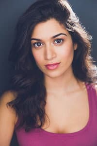 Jessica Damouni in Virgin