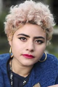 Montaigne in Time to Buy: A Musical