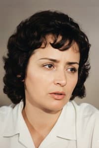 Selma Erkut in Kızıl Vazo