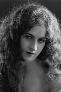 Mildred Moore in The Rattler's Hiss
