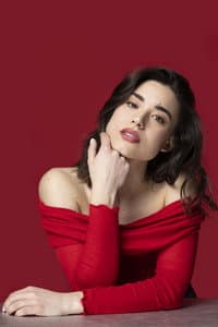Júlia Fortaña in A Summer with Carolina