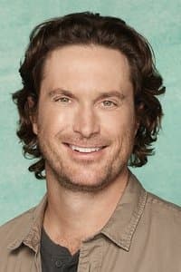 Oliver Hudson in Journey Back to Christmas