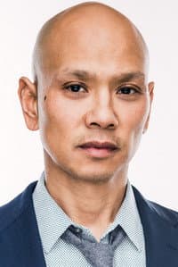 GlennThomas Cruz in Die Jungfrau