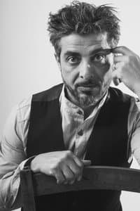 Saverio Bari in The Inside Man - Un uomo all'interno