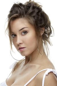 Natalie Walsh in Settlers