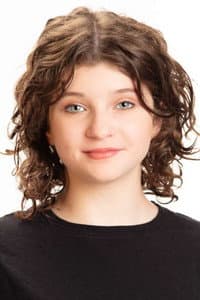 Juliette Bharucha in La petite et le vieux