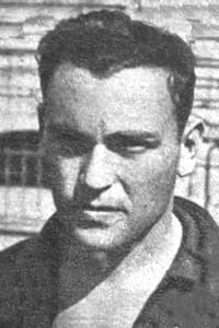 Victor Moldovan in La patru pași de infinit