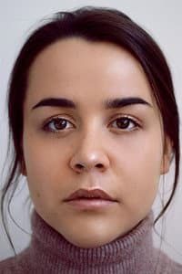 Laurie Vigneault in Submergée