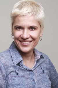 Carla Cassapo in João e Maria na Cidade