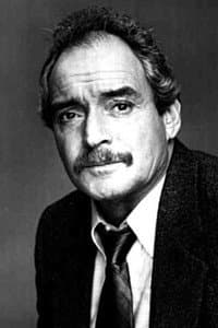 Sandy McPeak in Mysterious Island of Beautiful Women