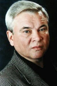 Vyacheslav Molokov in Последнее лето детства
