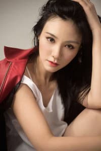 Daniella Sya in Antara Dua Dunia