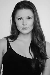 Sarah Munn in Pop
