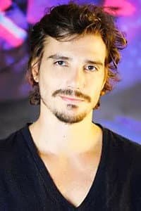 Luca Bianchi in Paraísos Artificiais