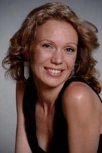 Eva Dorrepaal in I'd Like to Die a Thousand Times