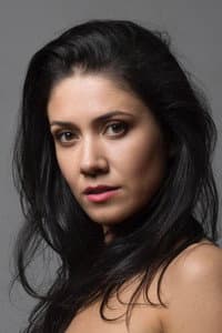 Lili Sucheva in Чудовища