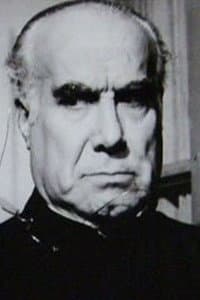 Alejandro Maximino in El hombre de las sorpresas