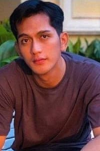 Ilyas Bachtiar in Kembar 5