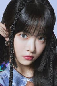 HONG EUNCHAE in LE SSERAFIM 2023 SEASON'S GREETINGS