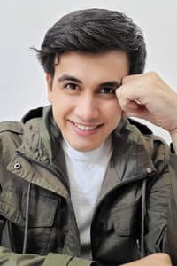 Arjay Bautista in Pintor at paraluman