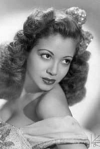 Sybil Lewis in Lucky Gamblers