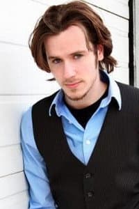 Matt McGrath in Ex-Girlfriends