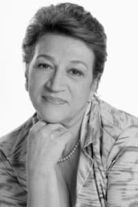 Vicky Hernández in Visa U.S.A.