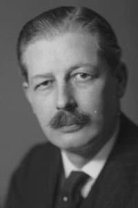 Harold Macmillan in Her Majesty's Prime Ministers: John Major