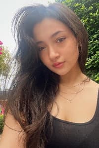 Megan Domani in Satu Untuk Selamanya