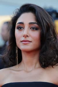 Golshifteh Farahani in Chacun son cinema ou Ce petit coup au coeur quand la lumiere s'eteint et que le film commence
