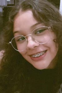 Juliana Barbosa in (A)TEMPORAL