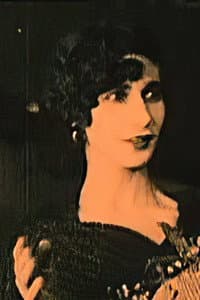 Lili Samuel in La Galerie des monstres