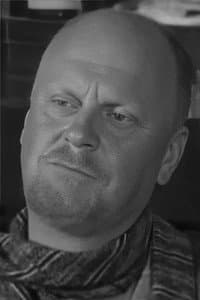 Arijs Geikins in Tās dullās Paulīnes dēļ