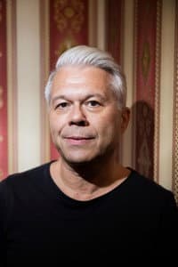 Markus Kavka in Gossip - Wie eine Band die Nuller Jahre umkrempelte