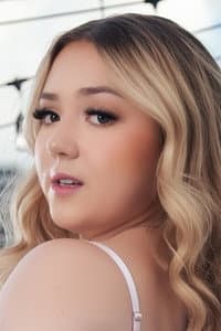 Vanna Rose in Let's Post It 29