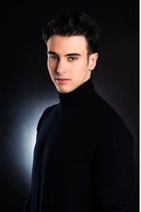 Álvaro Orive in Sin Señal