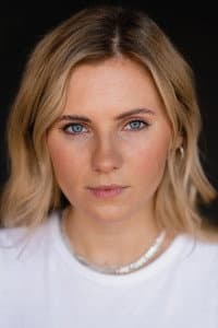 Jennifer Steinbach in Herr Bergmanns Rotkäppchen