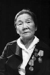 Naidan Gendunova in Люди голубых рек