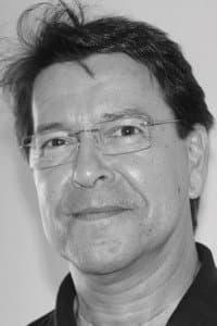 Paulo Ferreira in Como Respirar Fora D'Água