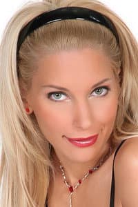 Sindy Silver in Lesbian College Coeds