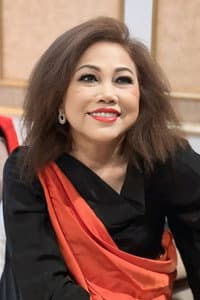 Siu Black in Vũ Điệu Đường Cong